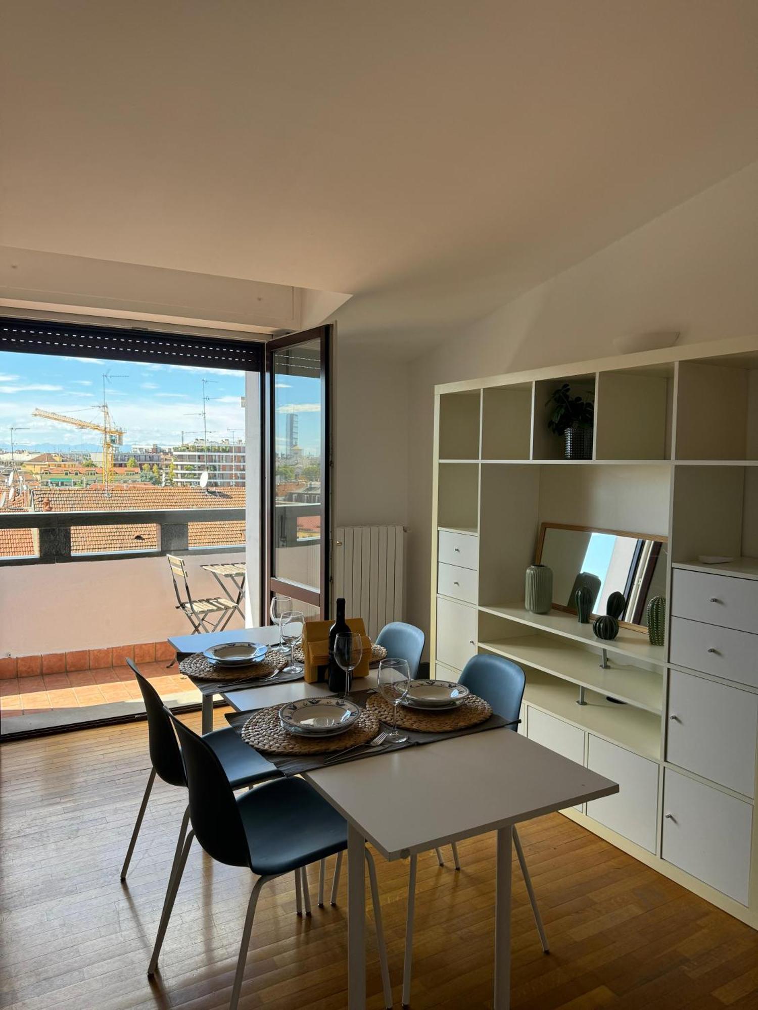 Appartamento Isola- Attico Con Balcone 米兰 外观 照片